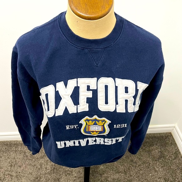 Oxford Crew Sweater - Picture 4 of 6